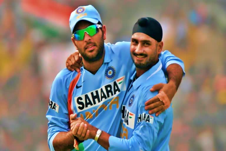 Harbhajan Singh's bat stolen in IndiGo flight