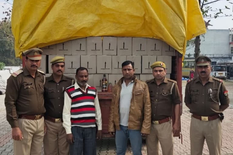 two-man-arrested-with-wine-in-muradabad