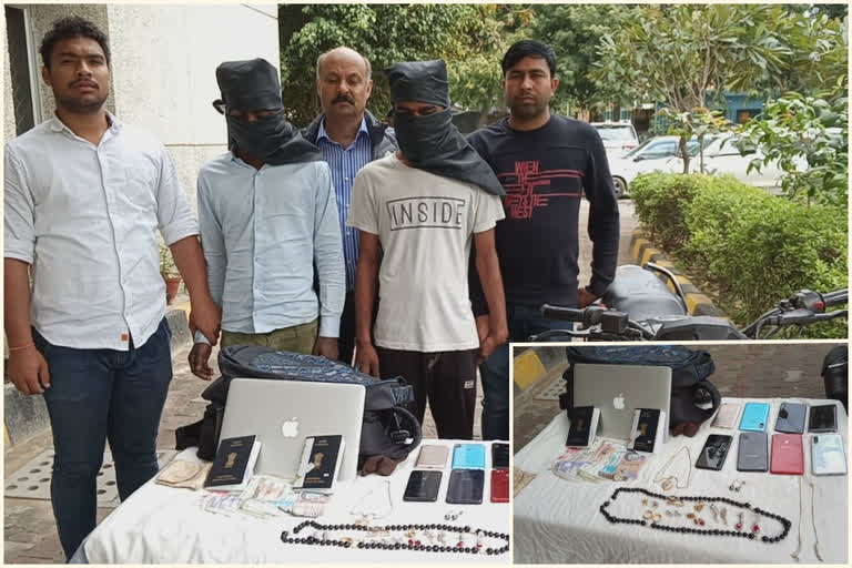 two crooks from thak-thak gang arrested by south delhi special staff police team