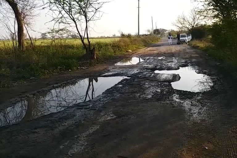 Historical Delhi Haryana road