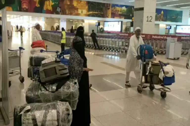 expensive stones seized in chennai airport, chennai latest news, custom raid, ଅବକାରୀ ବିଭାଗ ଚଢାଉ, ଚେନ୍ନାଇ ବିମାନବନ୍ଦରରୁ ମୂଲ୍ୟବାନ ପଥର ଜବତ, ଚେନ୍ନାଇ ଲାଟେଷ୍ଟ ନ୍ୟୁଜ୍‌