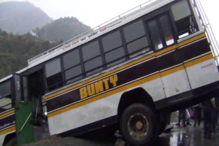 Accident averted in chamba