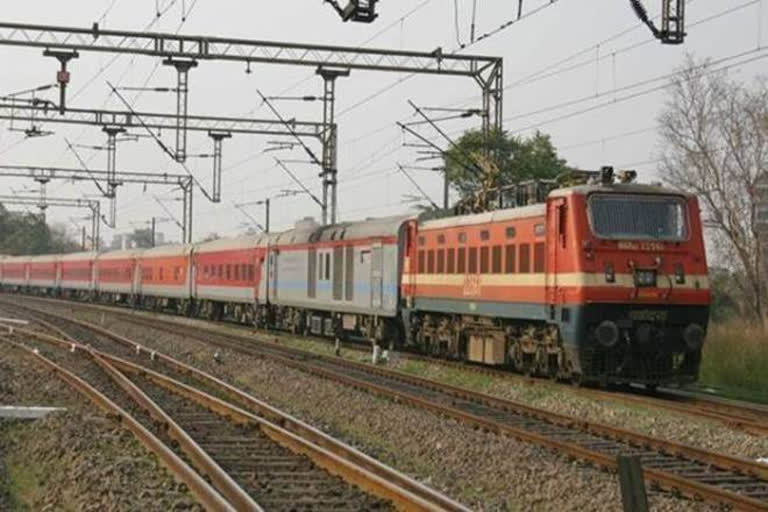 Opposition warns government against Railway privatisation