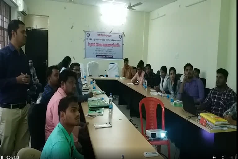 Census training of the Boudh district administration