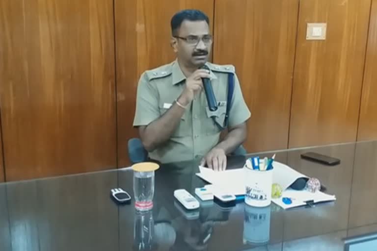 villupuram sp raided at palm forest on palm wine complaint