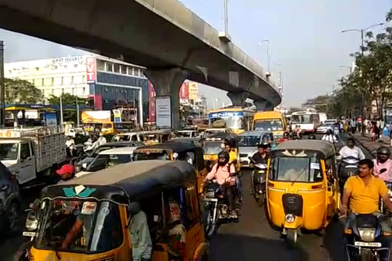 Hyderabad traffic jam latest news