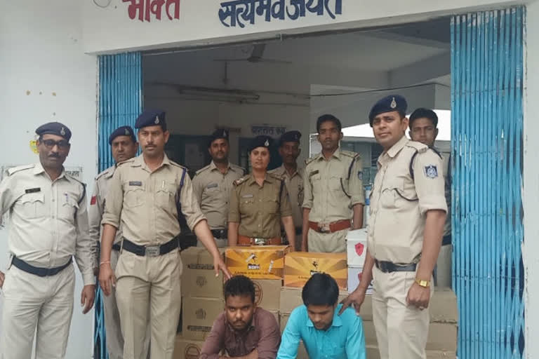 24-boxes-of-illegal-liquor-caught-in-chhatarpur