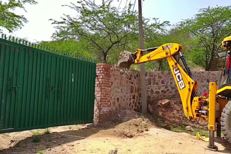 Illegal farm houses aravalli range in sohna