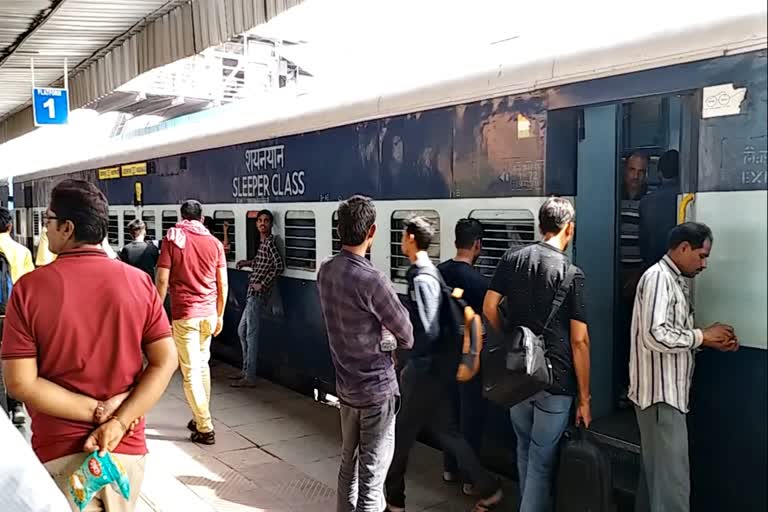 कनीना खास स्टेशन न्यूज, Kanina Khas Station News