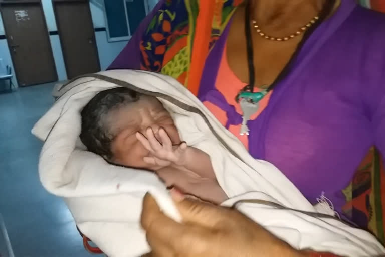 BABY BORN IN HOSPITAL