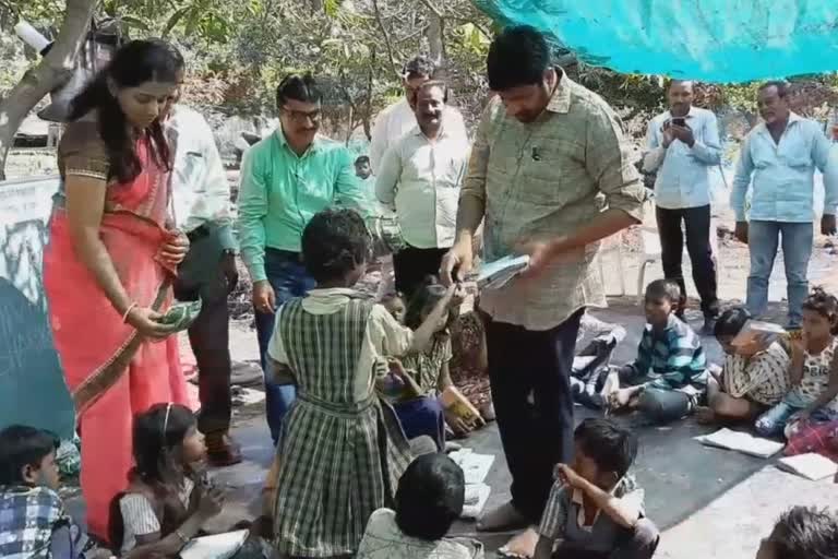 minister bachhu kadu visited the school