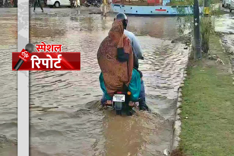 water logging on kurukshetra broken road