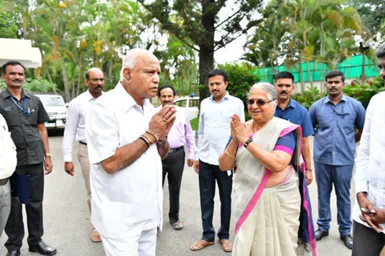 கொரோனா தடுப்பு நடவடிக்கை: கர்நாடக அரசுக்கு சுதா மூர்த்தி உதவி கர்நாடகாவில் கொரோனா கொரோனா பாதிப்பு Sudha Murthy to help Karnataka govt curb coronavirus Karnataka govt coronavirus Sudha Murthy