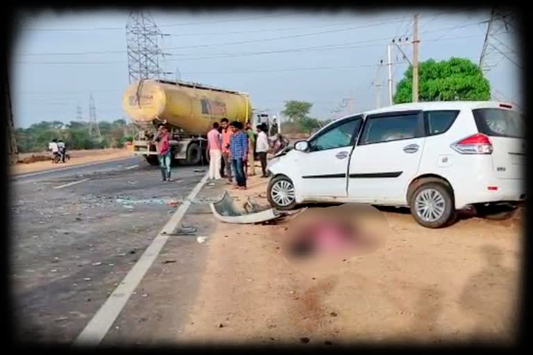 road accident at pargi sub station residents of karimnagar district