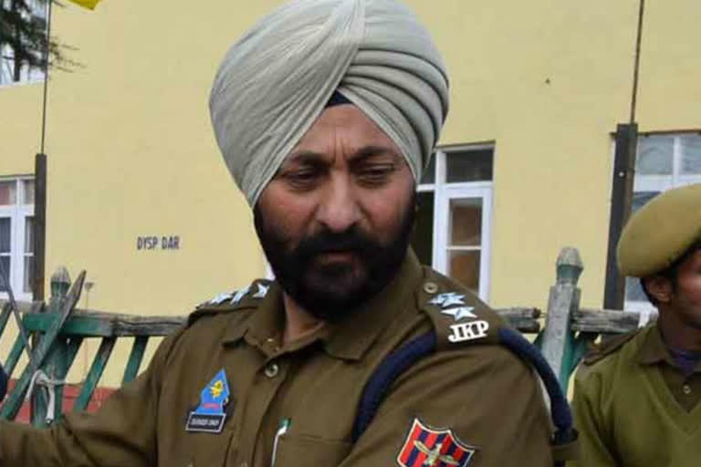 Delhi police special cell arrested suspended JK police DSP devendra singh in terror link case