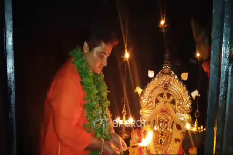 Sadhvi Pragya Singh's special worship at Mahalakshmi Temple