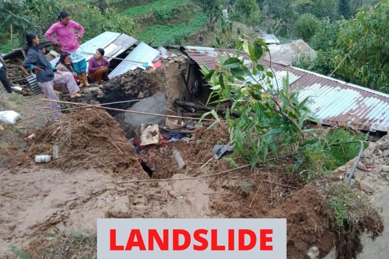 Three killed in landslide in Bengal