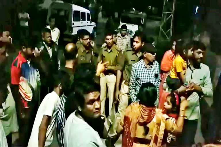 Chain snatching in Dungarpur , महिला के साथ चेन स्नेचिंग