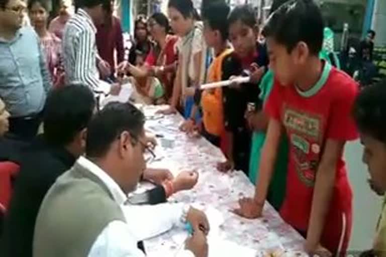 free medicine distribution