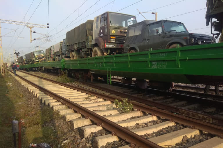 freight train derailed