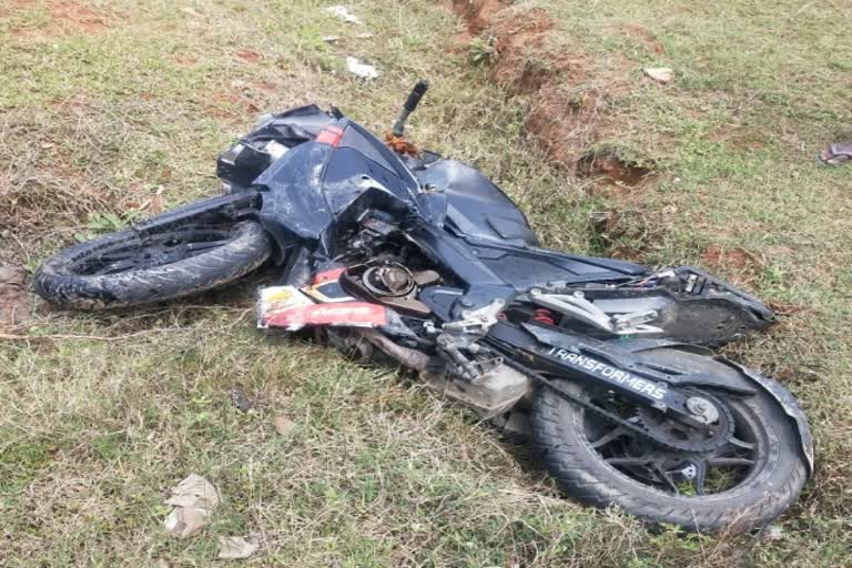 student died in road accident in ranchi