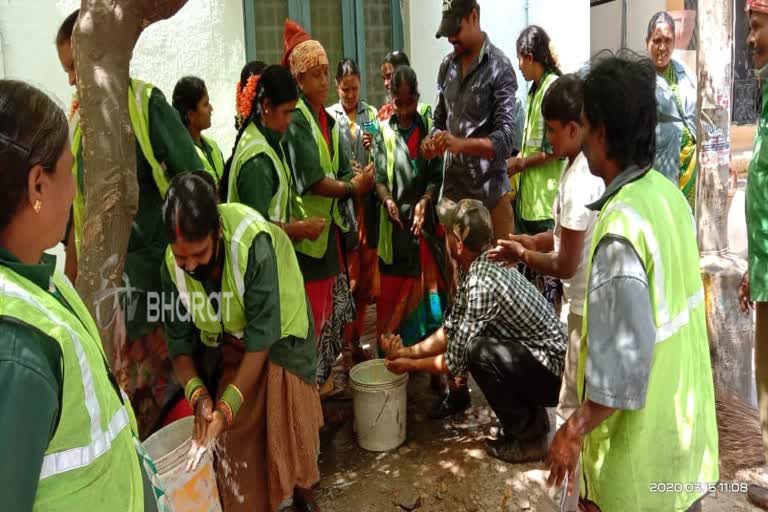 bbmp-providing-sanitiser