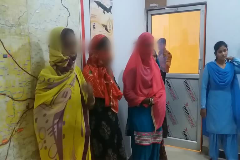 4 woman arrested for child trafficking in jagdalpur