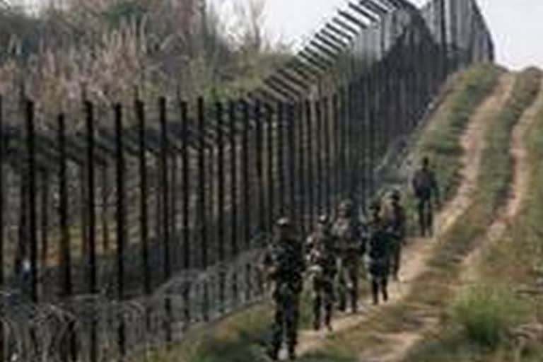 pak violates ceasefire in j ks poonch