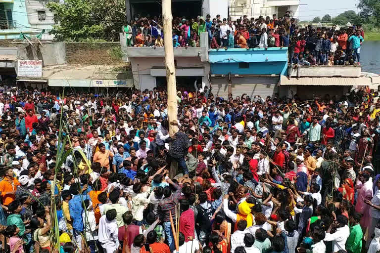 ocean of god gadheda fair in dahod