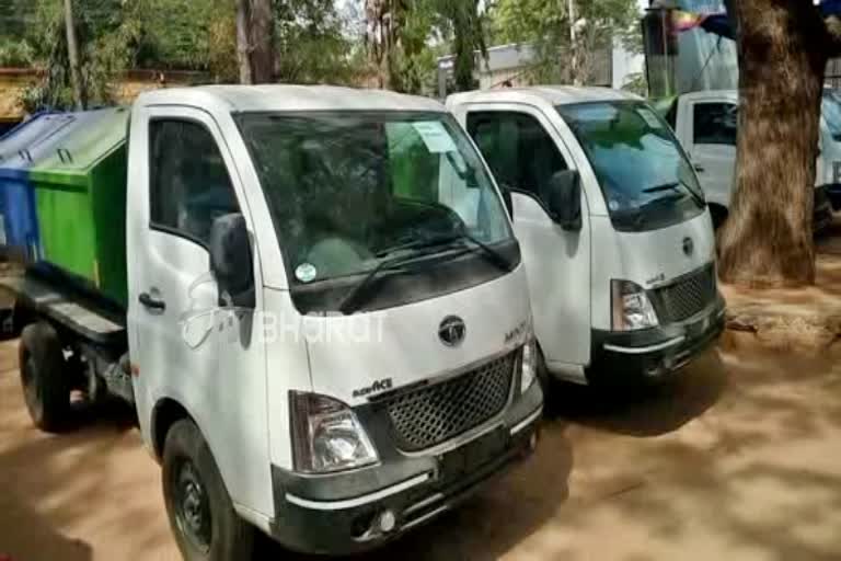 Eight disposal vehicles dispatched to Gangawati Municipality