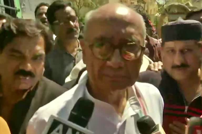 digvijaya singh sits on dharna after stopped at ramada hotel