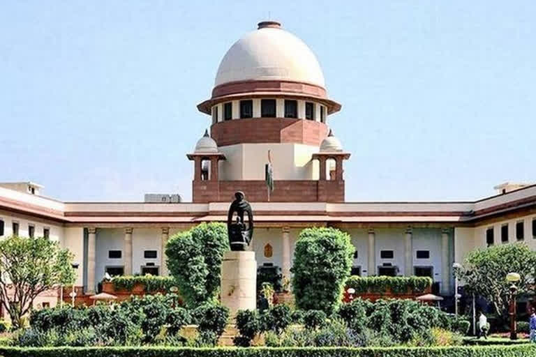 SC to hear today plea of BJP leaders  BJP leaders seeking urgent floor test in Madhya Pradesh  Madhya Pradesh political crisis  മധ്യപ്രദേശില്‍ വിശ്വാസ വോട്ടെടുപ്പ്  മധ്യപ്രദേശ്  മധ്യപ്രദേശ് പ്രതിസന്ധി  ഹര്‍ജിയില്‍ ഇന്ന് സുപ്രീം കോടതി വാദം കേള്‍ക്കും  ന്യൂഡല്‍ഹി