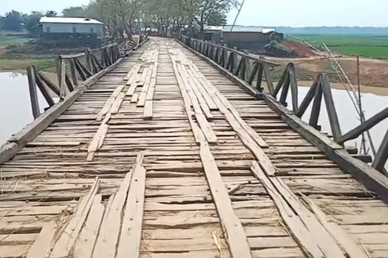 Poor condition Bridge Goalpara Assam etv bharat news