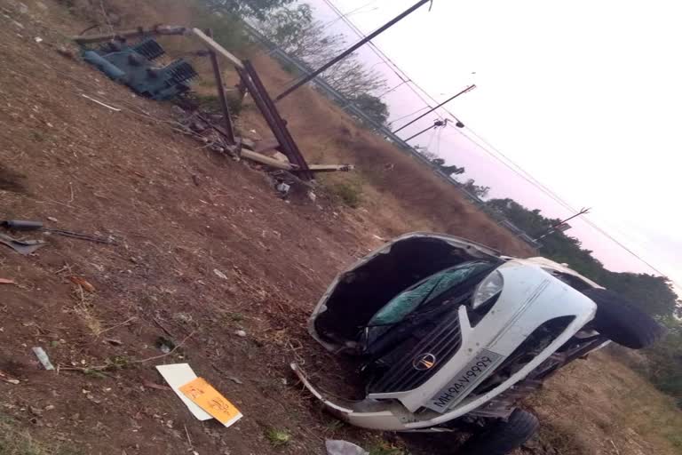 car-accident-on-kalyan-visakhapatnam-raod-i-beed