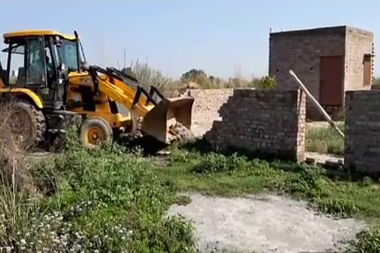 Illegal houses broken in Karnal