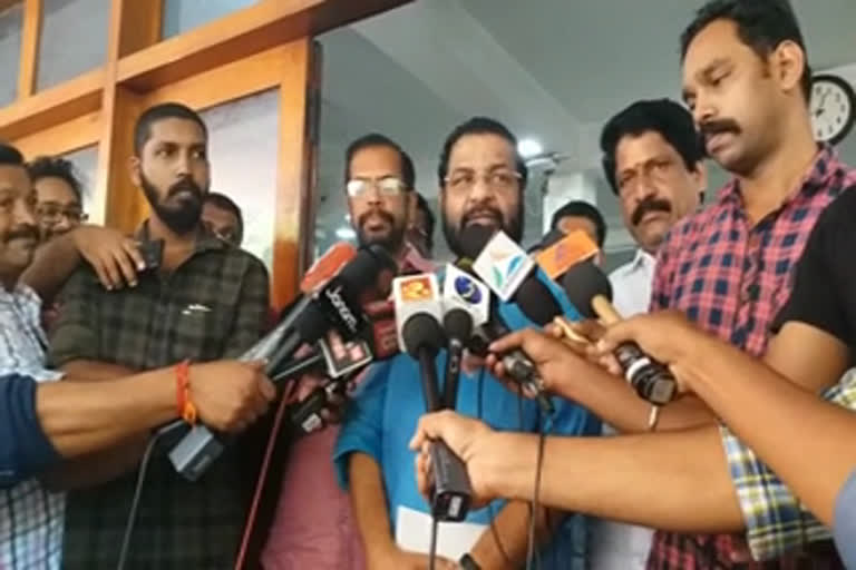 സഹകരണ ബാങ്കുകളിൽ നിന്നെടുത്ത് വായ്പകൾക്കും മൊറട്ടോറിയം നൽകും;  കടകംപള്ളി സുരേന്ദ്രൻ