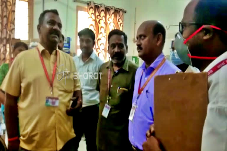 DHO class to masked health staff in gangavathi