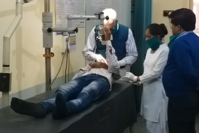 two doctors admitted in sitapur