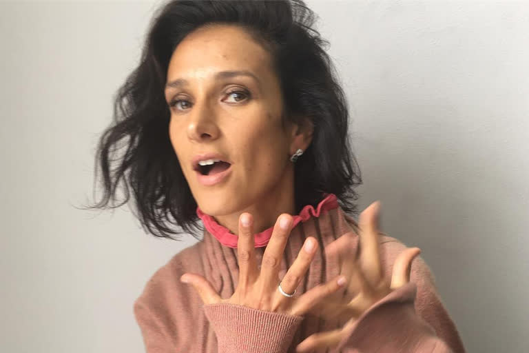 Indira Varma has COVID-19