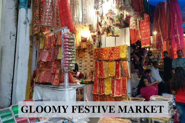 Covid-19 scare: Ahead of Navratri, Sadar Bazar of Delhi remains flat