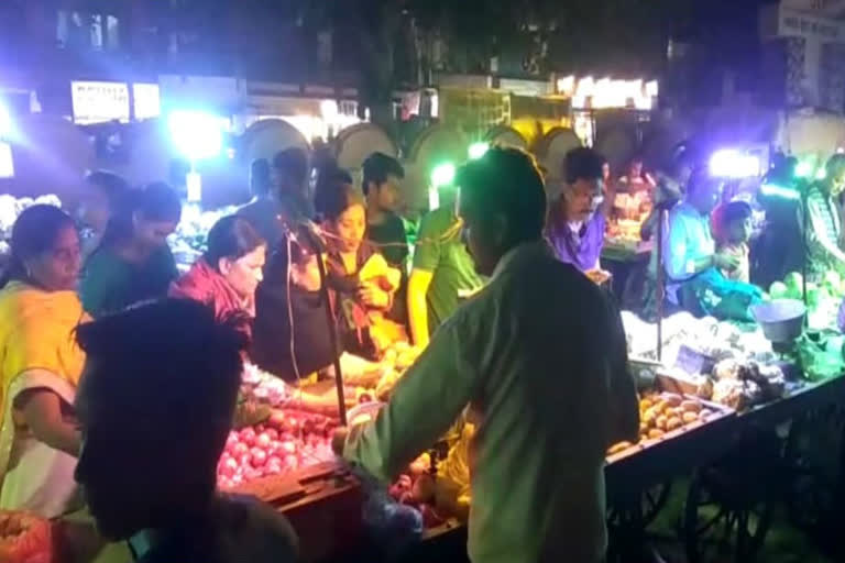 Crowd in vegetable market at ghaziabad