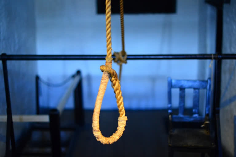 Rebel Madhya Pradesh Congress MLA's daughter hangs self in Rajasthan