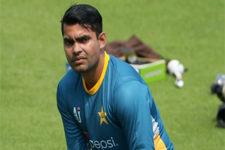 umar-akmal-charged-under-pcb-anti-corruption-code-may-face-lifetime-ban