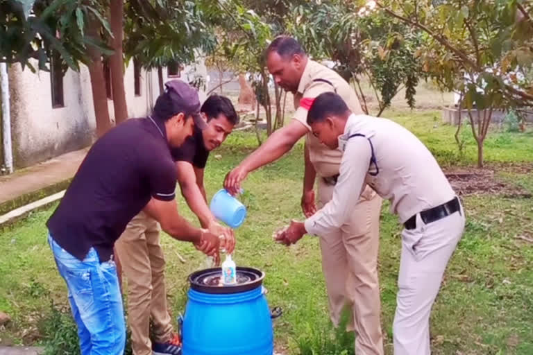 headwash-arrangement-at-pratappur-police-station-in-surajpur