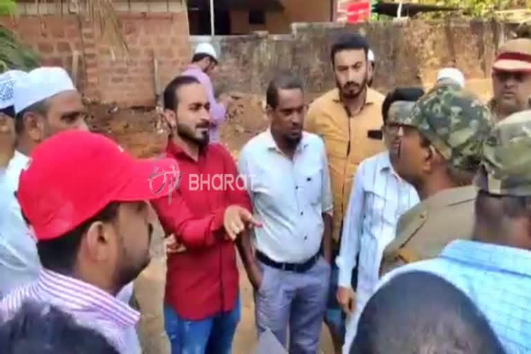 Quarrel between costoms officer and local boys in bhatkal