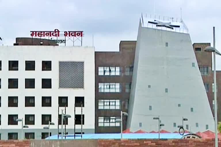 instructions-to-all-employees-of-urban-administration-to-stay-in-the-headquarters-in-raipur