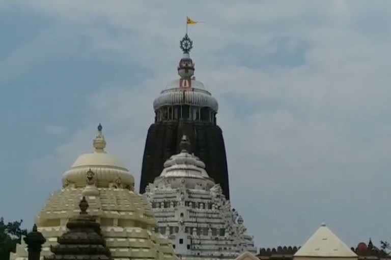 devoties not allowed to shrimandir for corona, corona virus news, corona virus update, corona precautions in puri, puri latest news, ପୁରୀ ଲାଟେଷ୍ଟ ନ୍ୟୁଜ୍‌, କୋରୋନା ପାଇଁ ଶ୍ରୀମନ୍ଦିରକୁ ଶ୍ରଦ୍ଧାଳୁ ମନା, କୋରୋନା ଭାଇରସ ଅପଡେଟ, କୋରୋନା ଭାଇରସ ନ୍ୟୁଜ୍‌, ପୁରୀରେ କୋରୋନା ସତର୍କତା