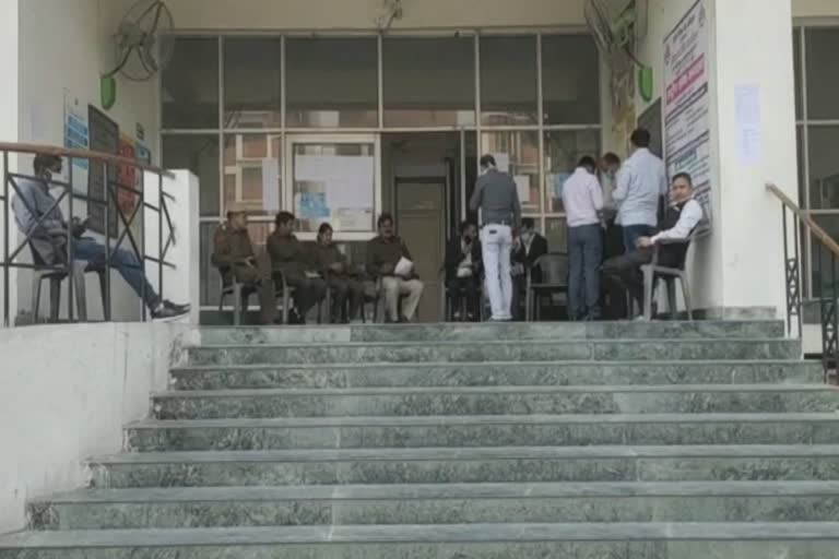 entry of people completely closed in panipat court