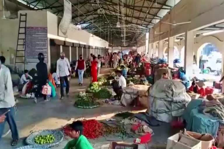 vegetable price hike in rohtka due to corona virus