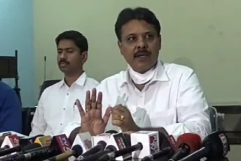 Violators who roam around without knowing the severity of the ban will punished: DC b. Sharath